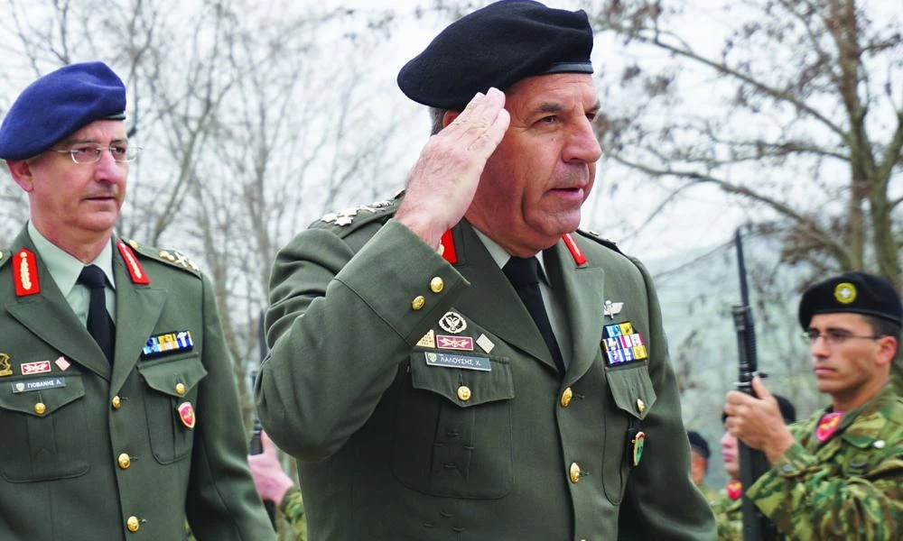 Επίσκεψη αρχηγού ΓΕΣ στους τραυματίες στρατιώτες από εξοστρακισμό σφαίρας